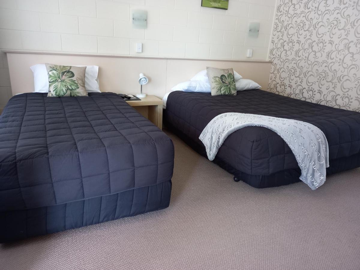 Tower Road Motel Матамата Экстерьер фото